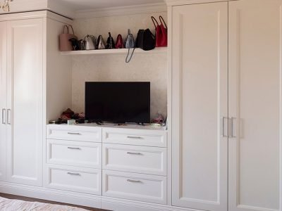 &nu;&tau;&omicron;&upsilon;&lambda;&alpha;&pi;&epsilon;&sigma; &mu;&pi;&omicron;&upsilon;&rho;&alpha;&sigmaf; (9)